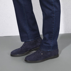 SUEDE CHUKKA BOOTS Colour: B013 Size: 9